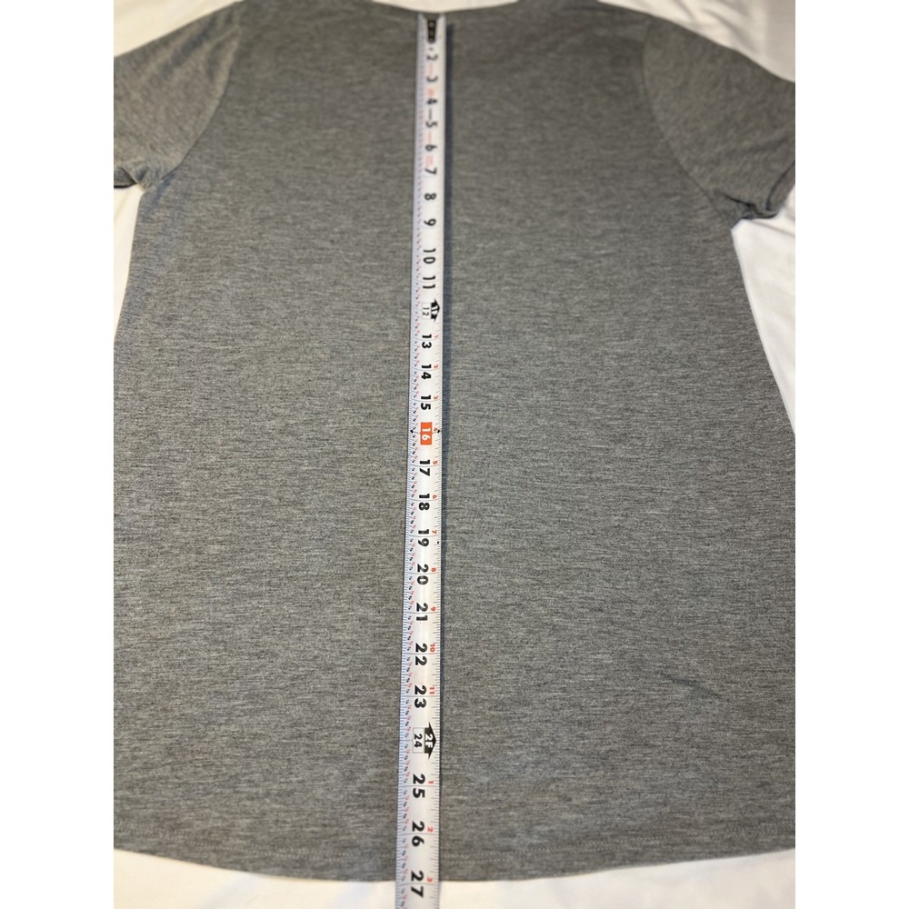 MINNIE MOUSE   Disney T-Shirt Gray Womens Large  Short Sleeve - Picture 3 of 8